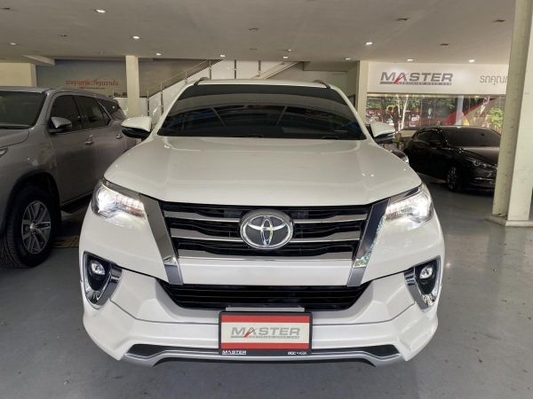 TOYOTA FORTUNER 2.4V เกียร์AT ปี17